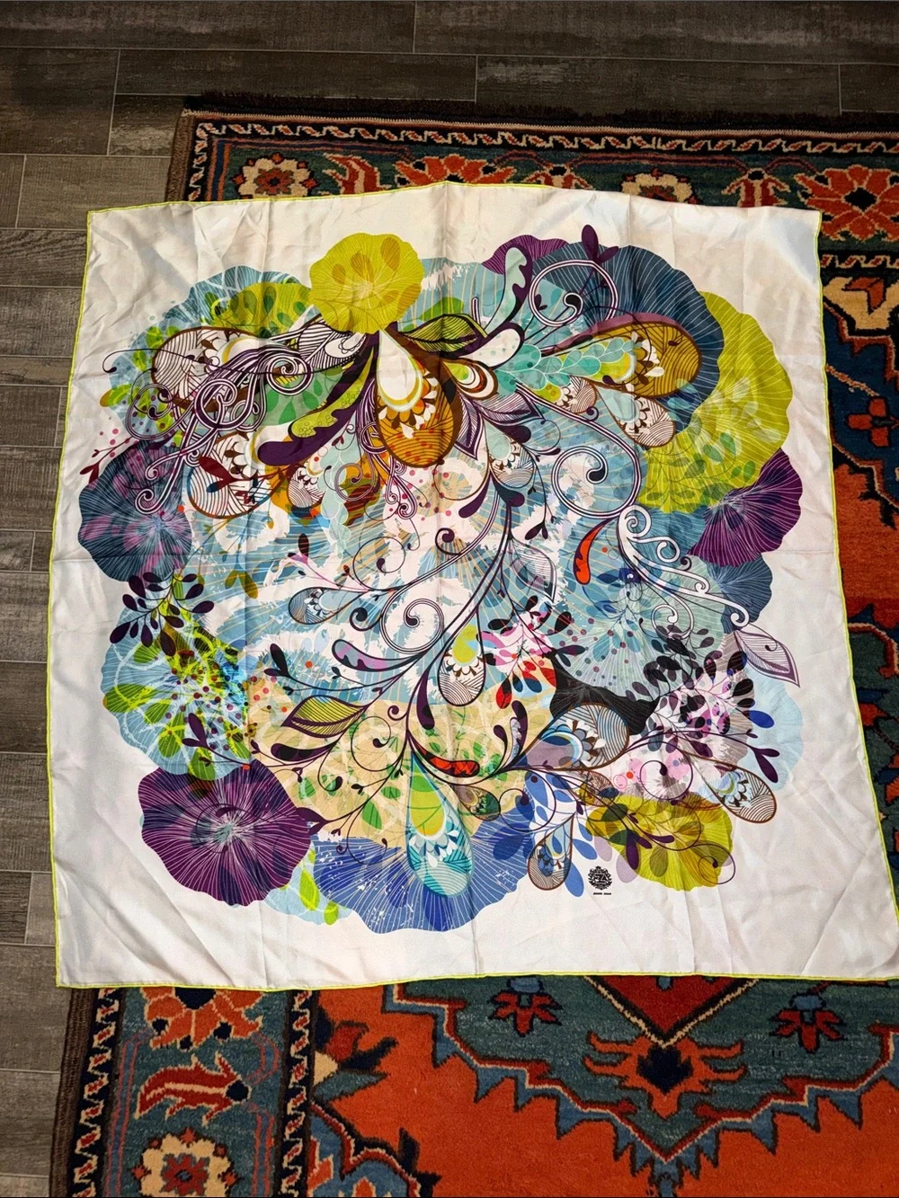 Jessie Zhao New York 100% Mulberry Silk Floral Square Scarf~ 36
